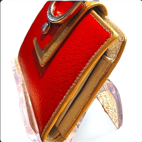 AU Elegant Timeless GUCCI VTG Red & Gold Leather Compact Wallet w/ Serial# EUC - Picture 6 of 16